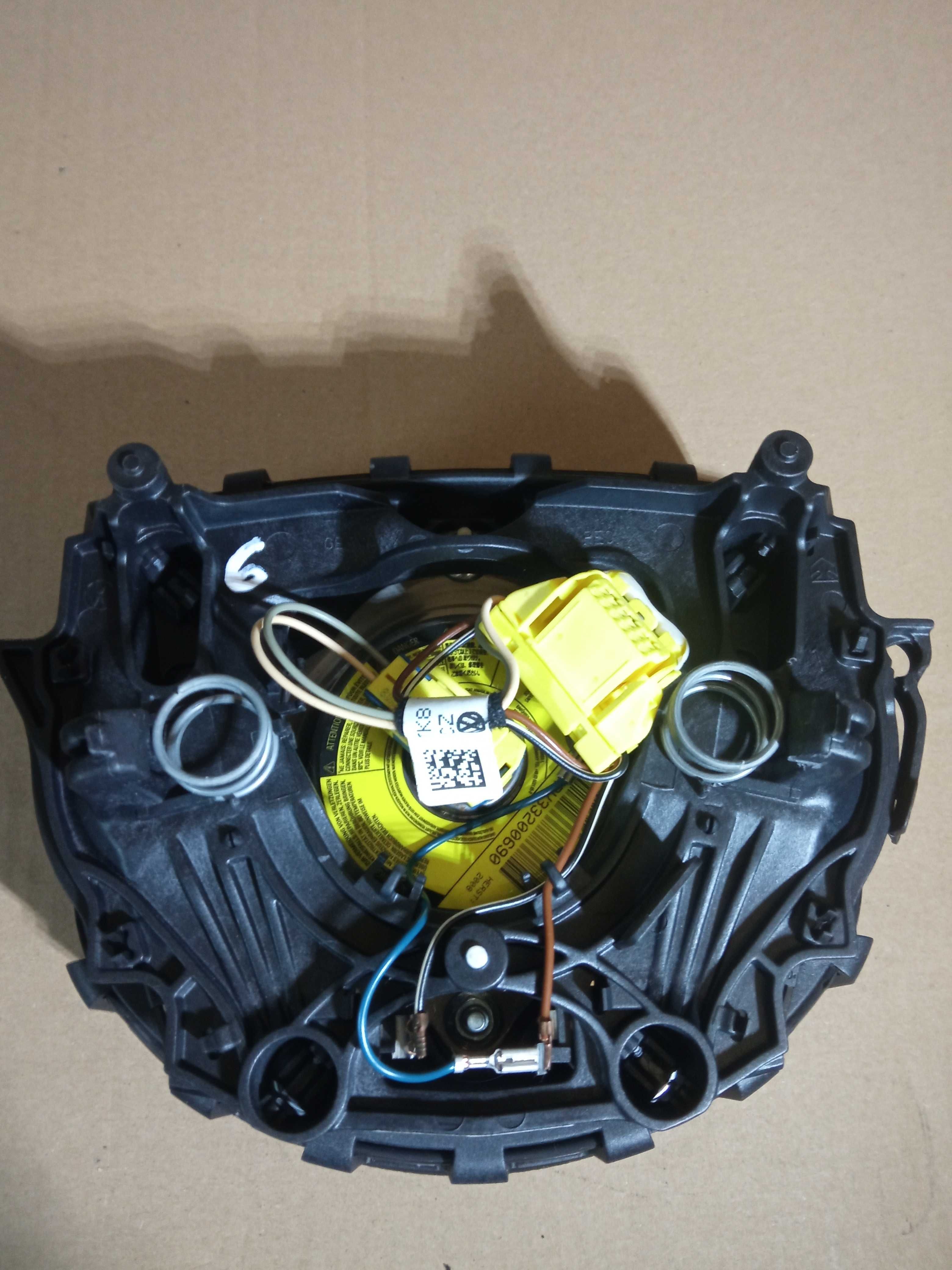 Poduszka Airbag kierowcy VW Passat B6 3C0/880/201BF Siedlce