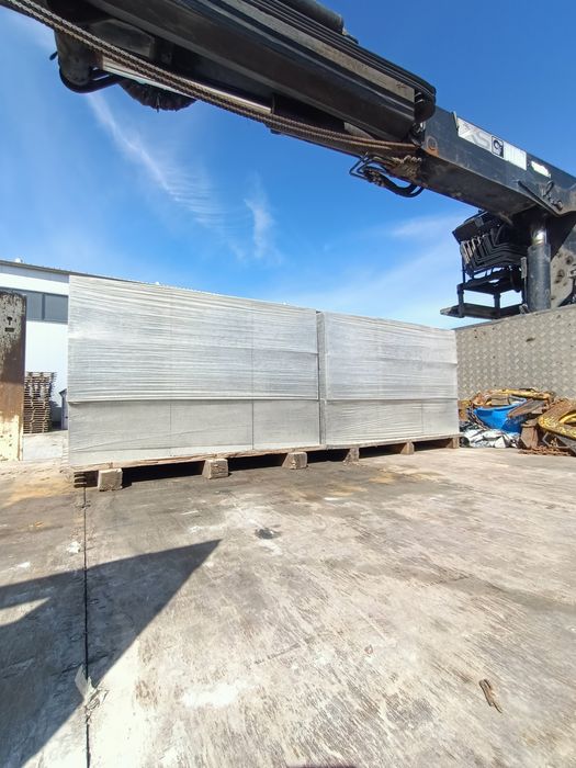 Bloczek betonowy fundamentowy