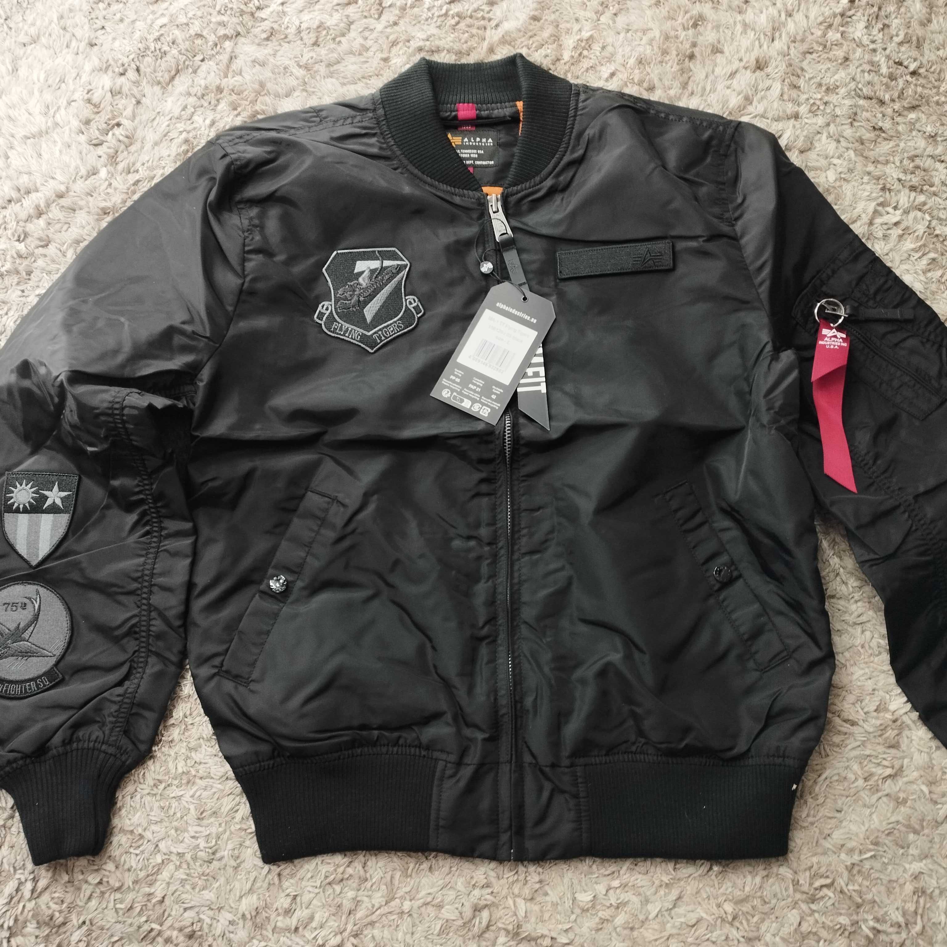 Alpha Industries Bomberka Flying Tigers (156129) czarna