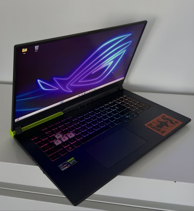 Laptop Gamingowy ASUS ROG Strix G713RW