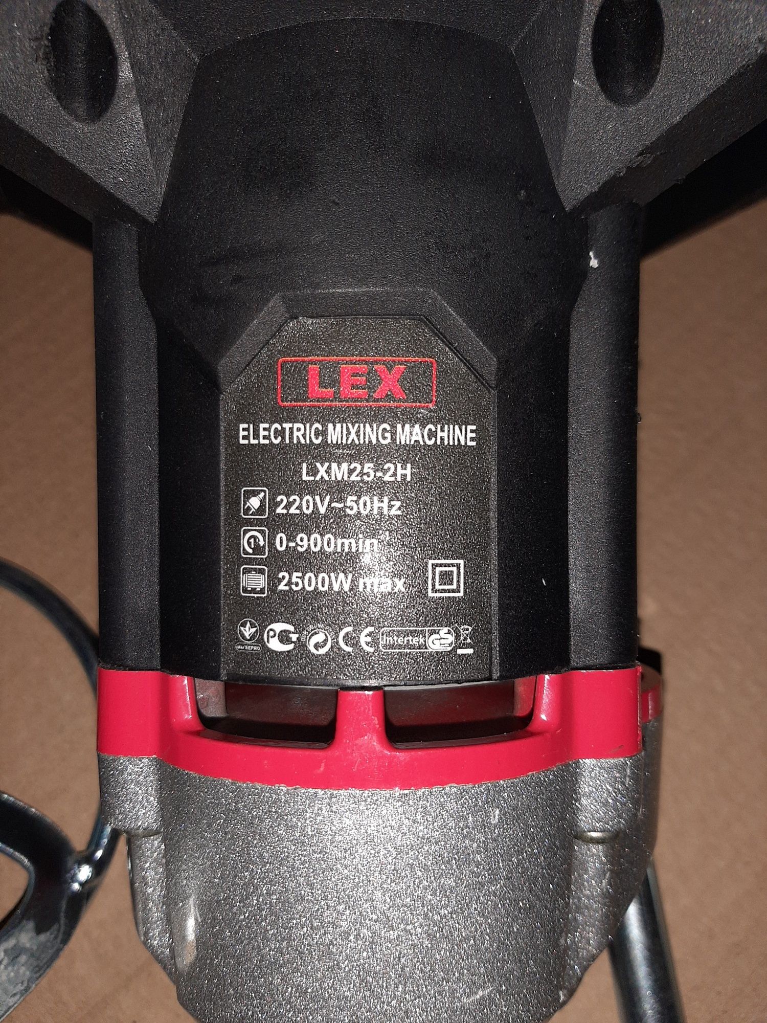 Миксер-дрель Lex LXM 25-2H 2500W(2 венчика)Чехия