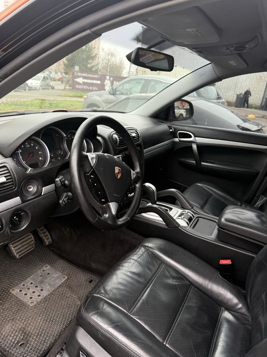 Порш каен с газом на ходу но под ремонт троит