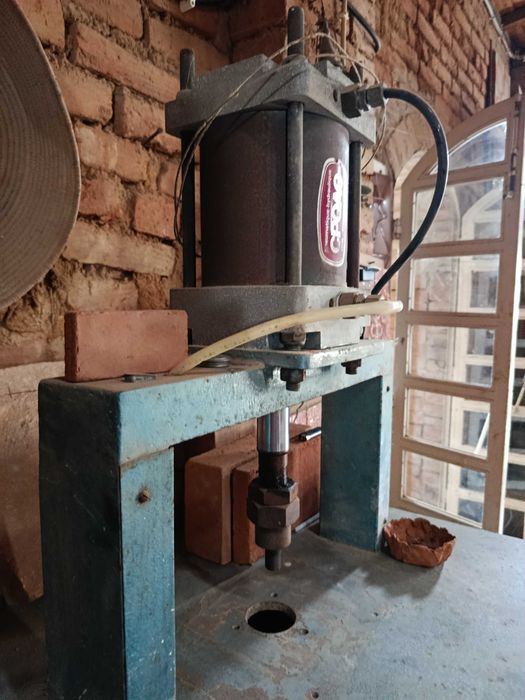 Prensa Hidráulica para azulejos