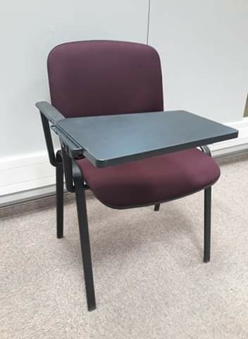 Krzesło z pulpitem, rozkładanym stolikiem, krzesło konferencyjne