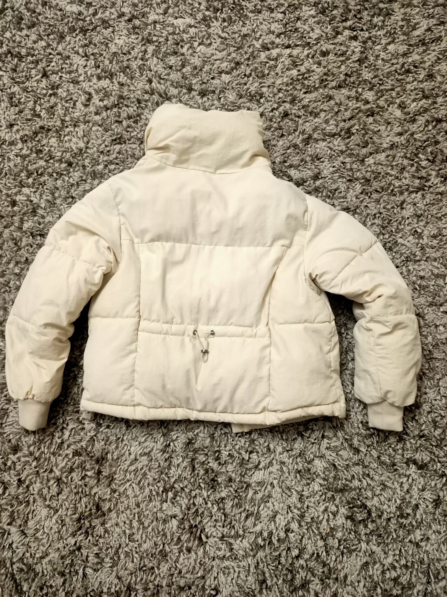 Продам пуховік BERSHKA б/у підлітковий xs