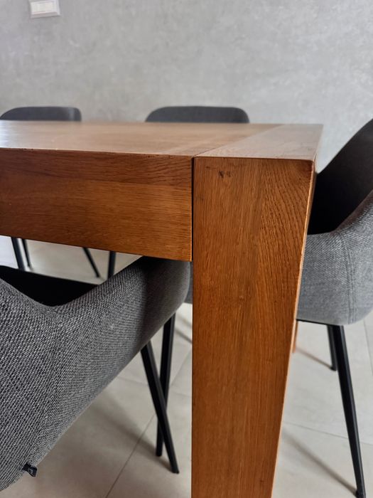 Komplet dębowych mebli do salonu