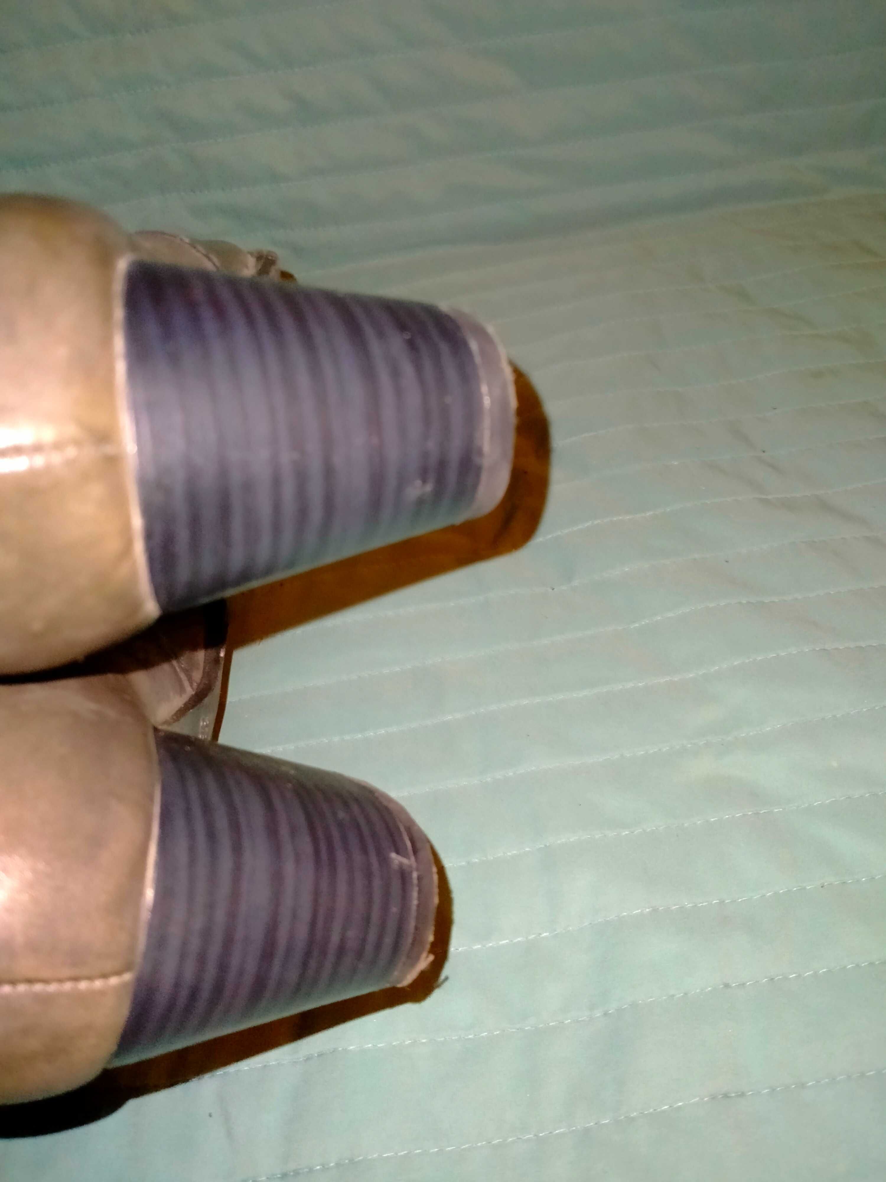 Buty damskie Caprice r. 38