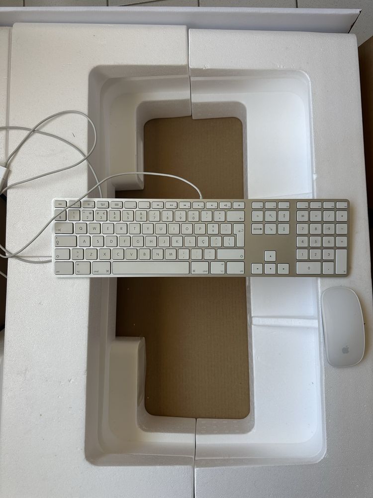 iMac de 27 polegadas com ecrã Retina