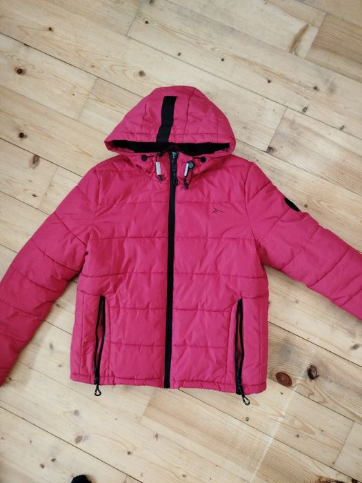 Модна фірмова зимова куртка М