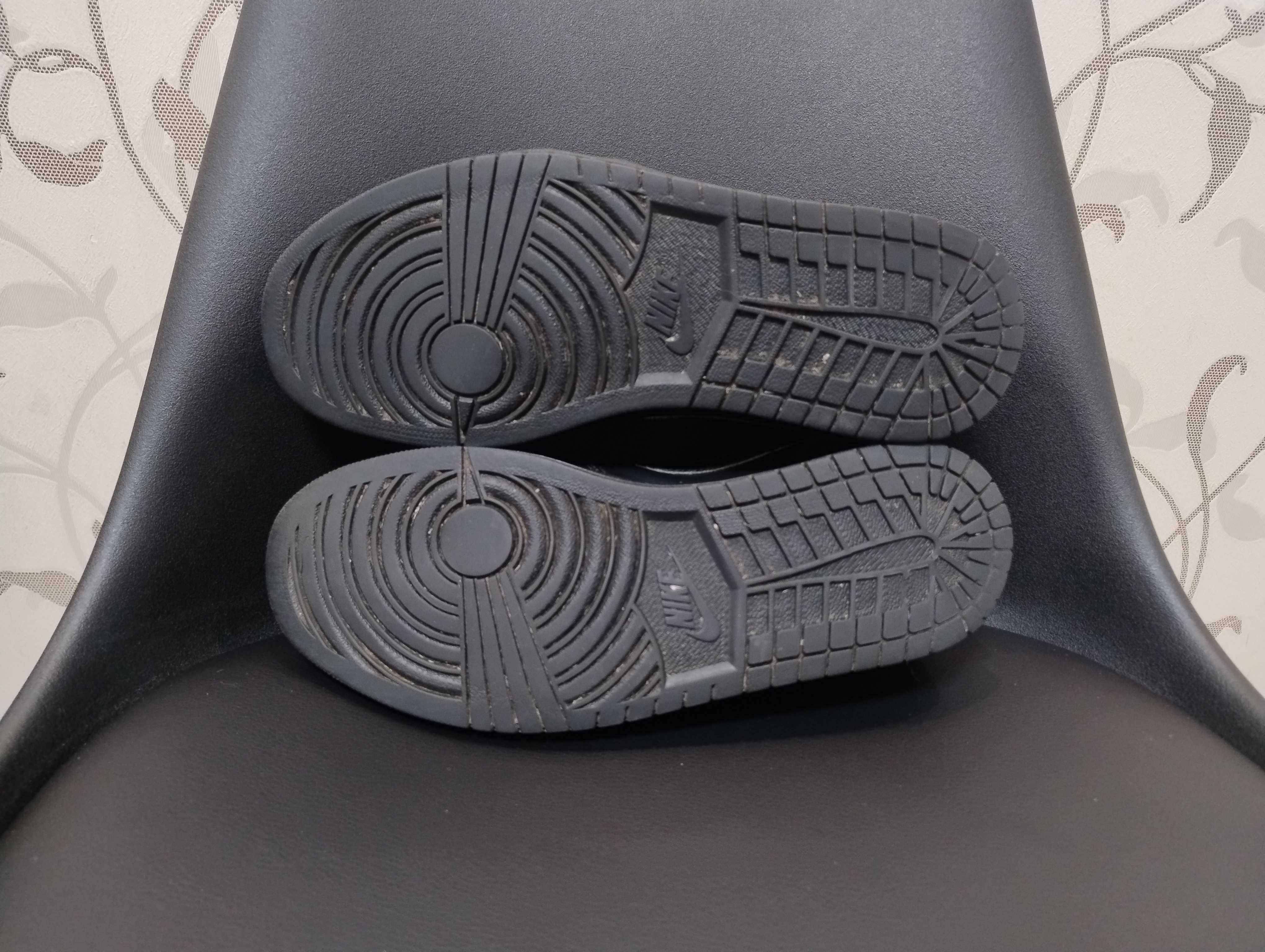 Кроссовки Air Jordan 1 Low Black оригинал