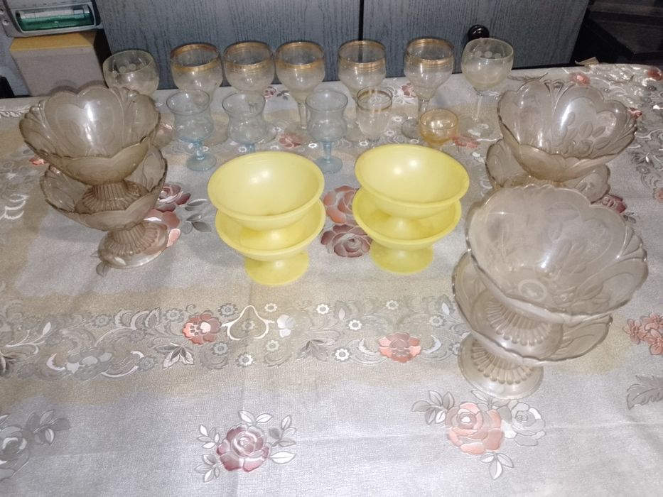 Продам набір з серванту
