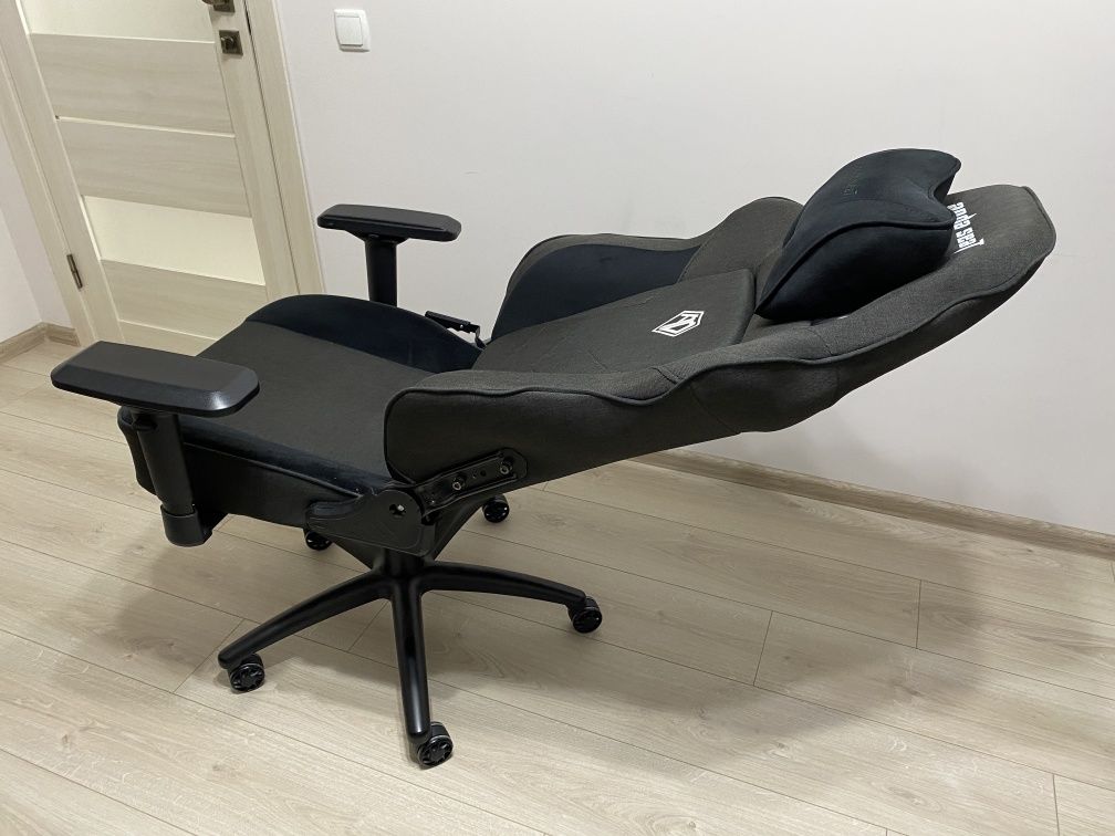 Ігрове крісло Anda Seat T-Compact Size L