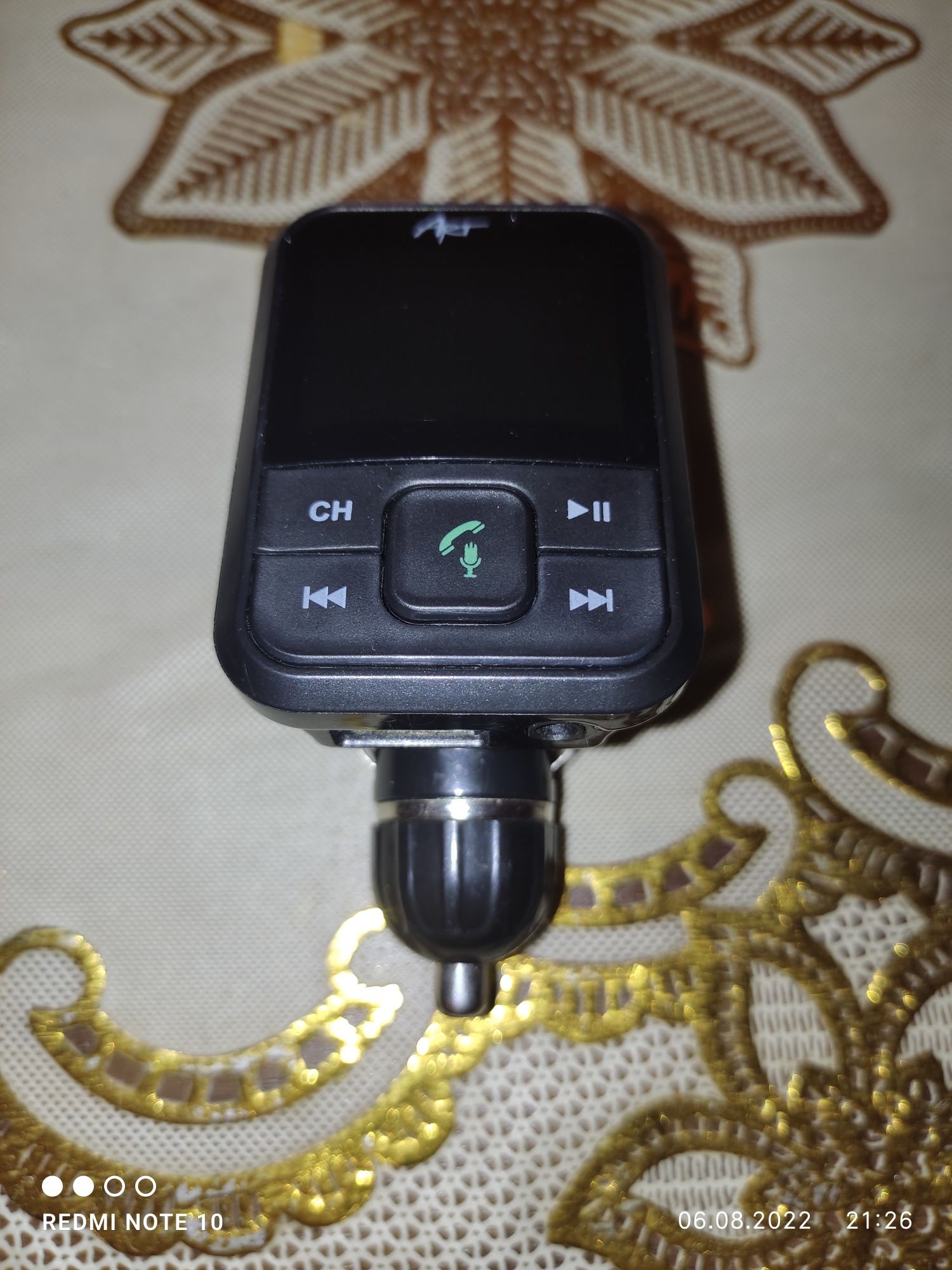 Автомобильный передатчик FM MP3 - ART FM-08BT - Bluetooth, USB, microS