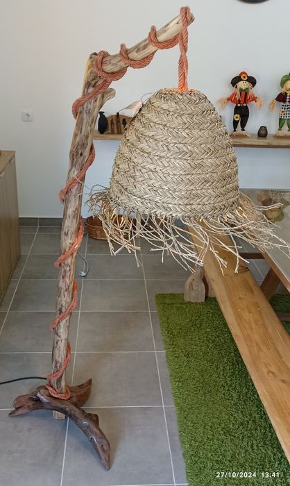 Candeeiro de pé Rústico