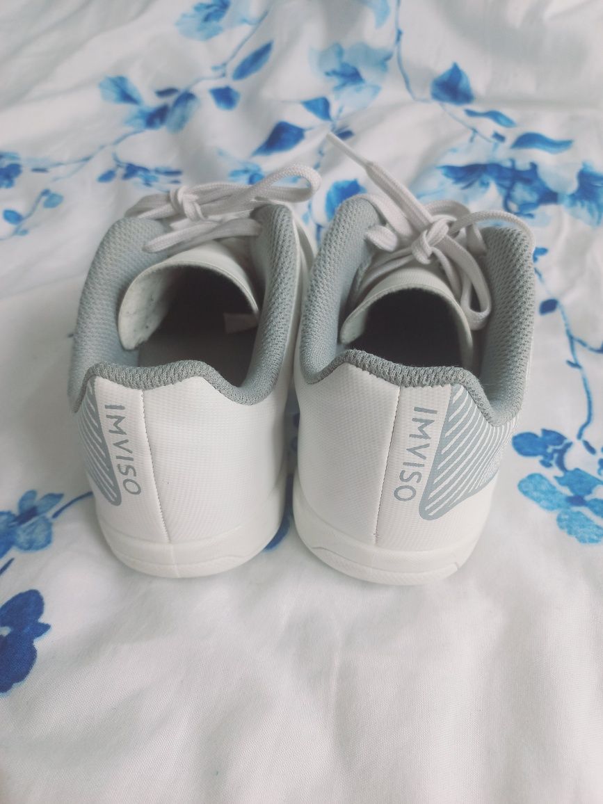 Buty halowe, piłka nożna 36 Decathlon