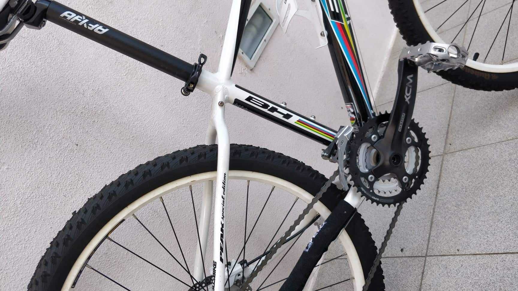 Bicicleta BTT roda 26 como nova