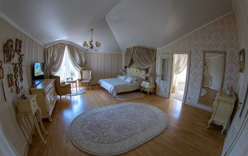 Дом 800 кв. VIP уровня. На берегу озера. Бассейн, джакузи, генератор