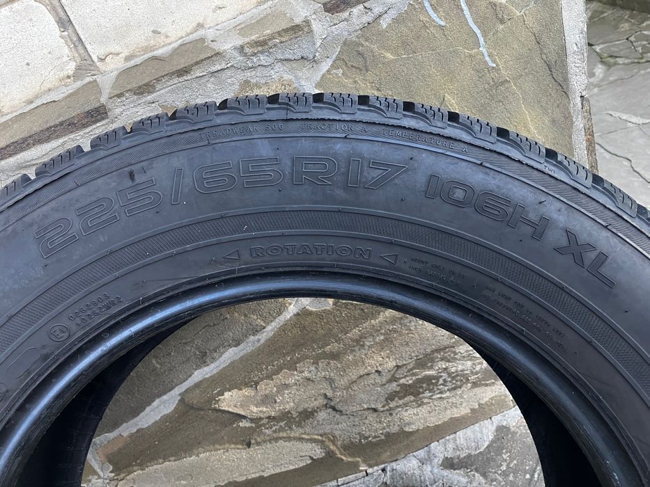 225 65 17 2шт зима Nokian