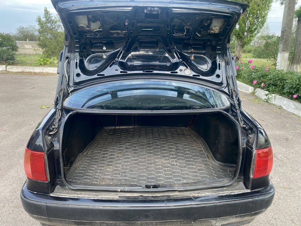 Audi 80 b4     Ауди 80 б4.  Audi80b4