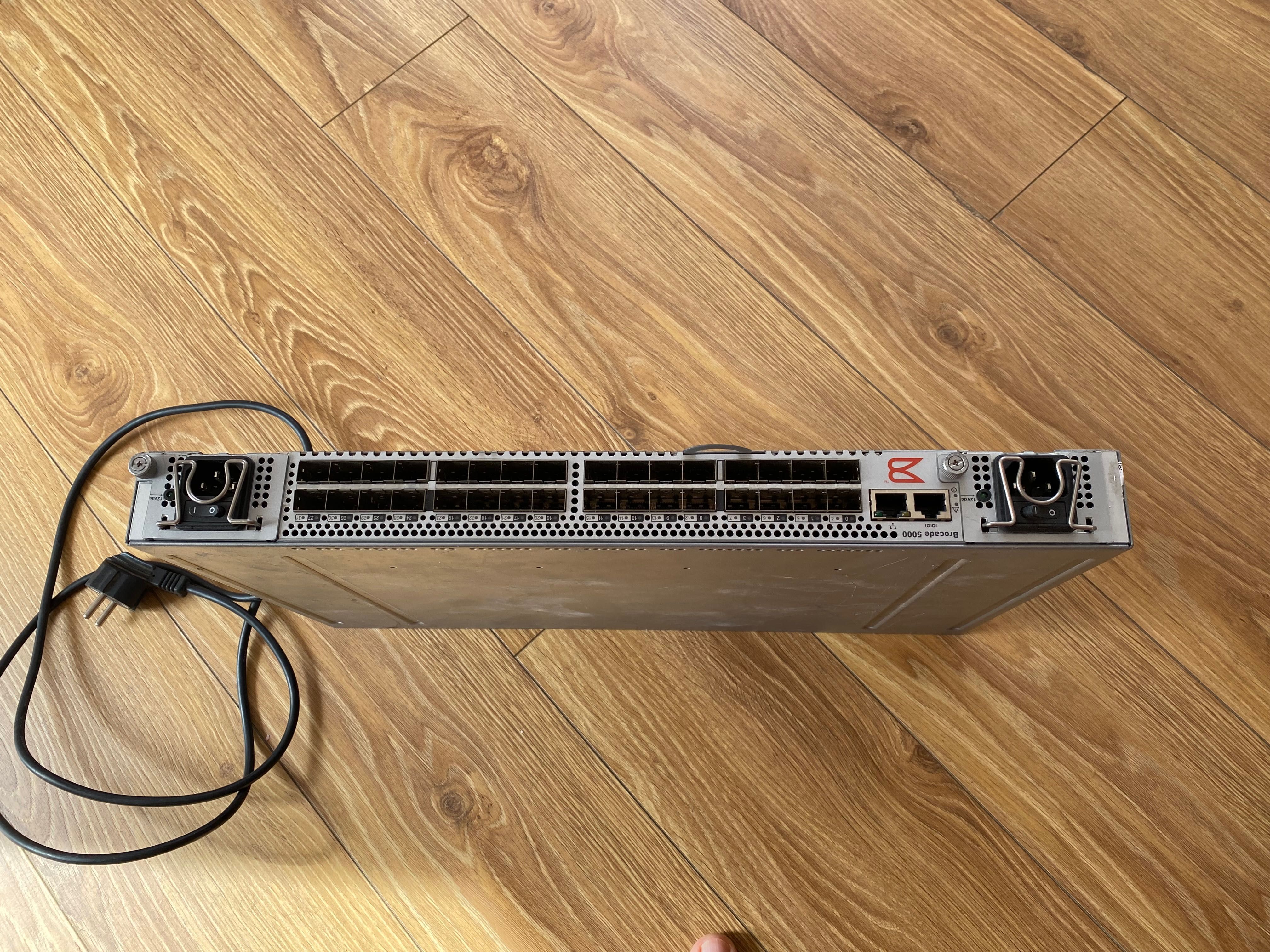 Brocade 5000 32x4Gb FC 24/32