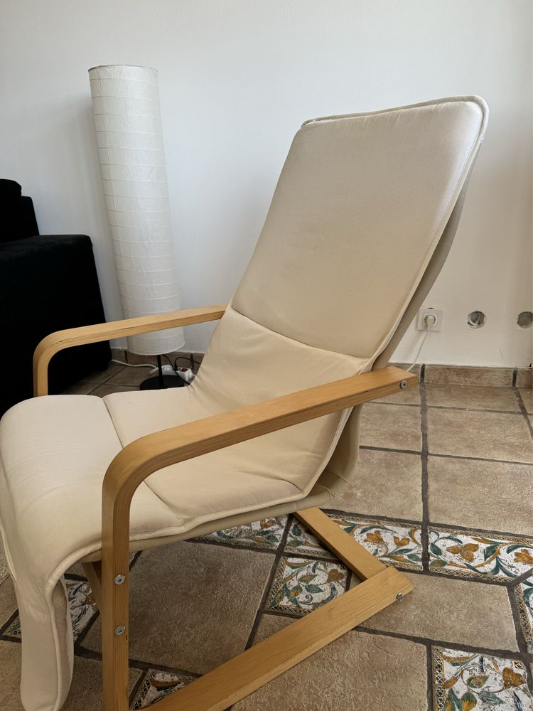 Poltrona IKEA POÅNG