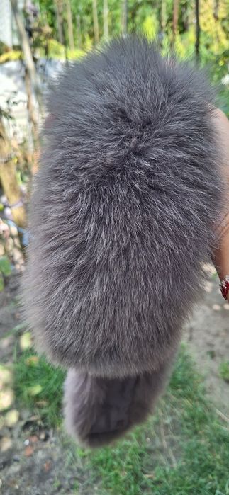 Воротник зі шкури песця.Капучіно