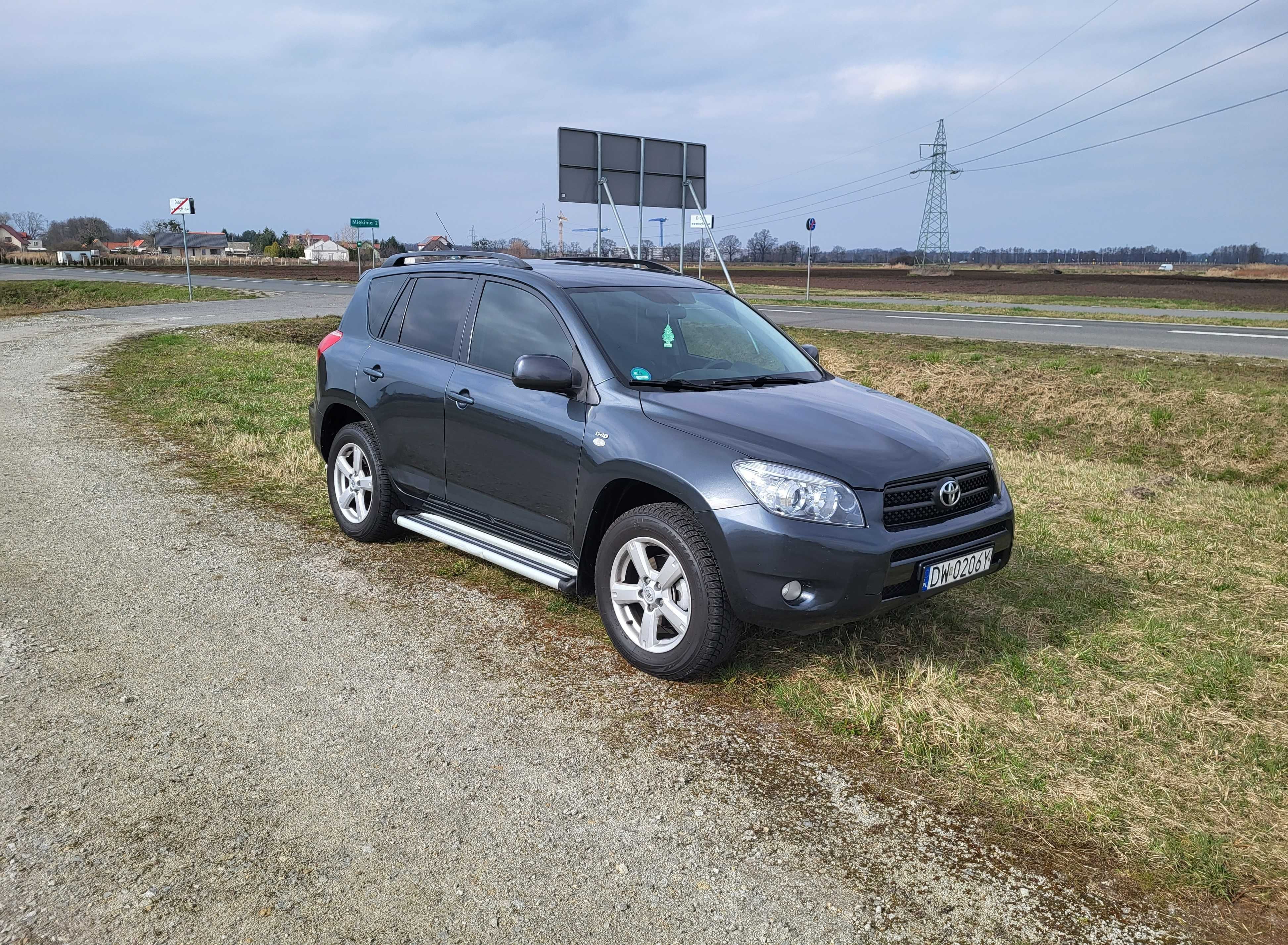 Rav 4 Polski salon oryginalny lakier .