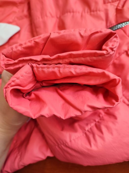 Демісезонна куртка на дівчинку