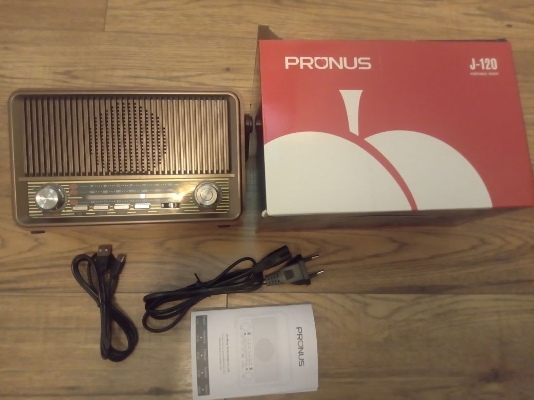 Radio sieciowo-bateryjne PRONUS J-120 przenośne vintage