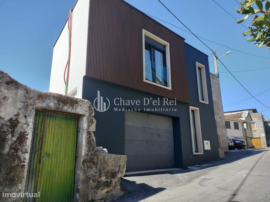 Moradia em Banda T3 Venda em Boa Aldeia, Farminhão e Torredeita,Viseu