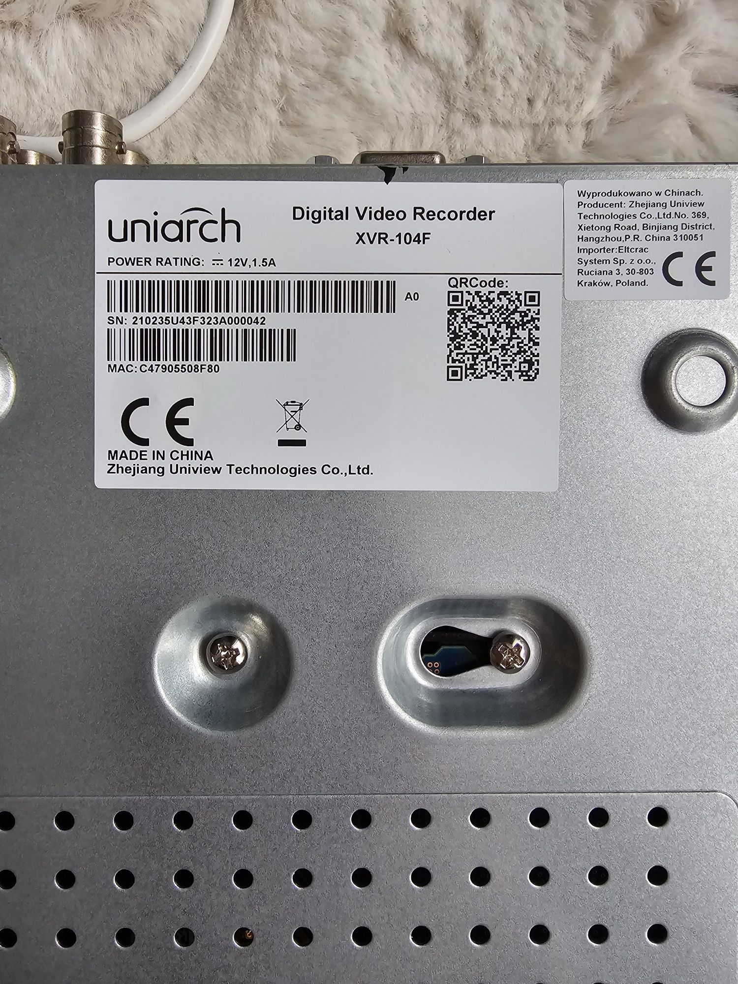 Zestaw monitoringu 4 kamery 2 Mpx Uniarch