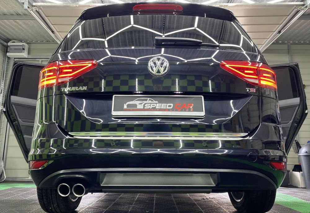 Volkswagen Touran R-LINE 7 OSOBOWY-DSG Łopatki Asystent P. Ful Led 17'' Serwis 2025 !
