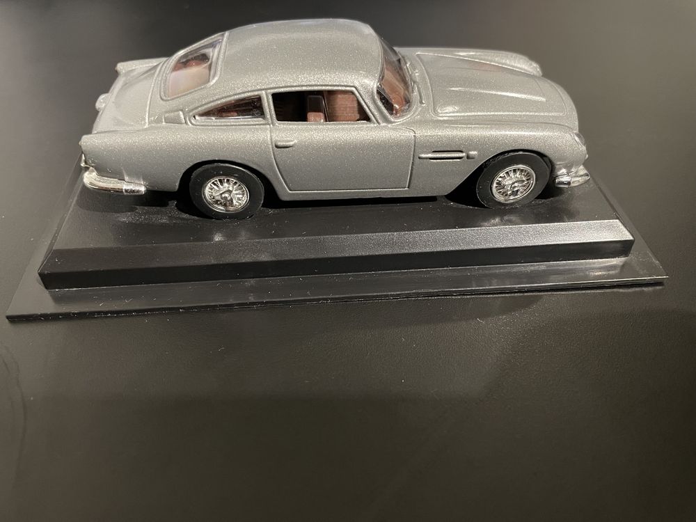 Aston Martin DB4 kolekcjonerski YLC 287  UK 1958 1:43