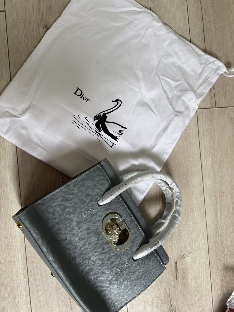 Christian Dior St Honore Tote Leather Medium na ramie,  do reki