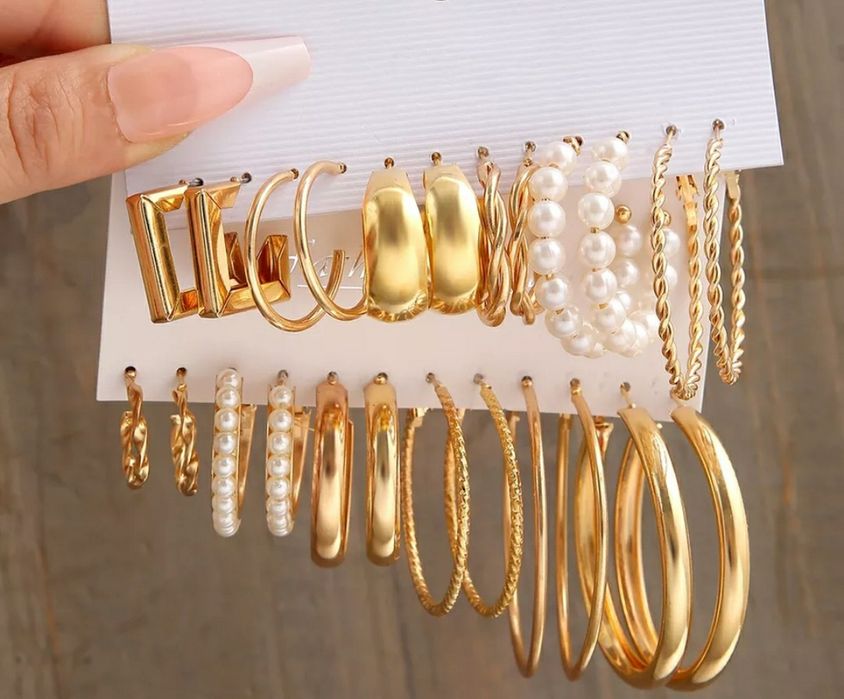 Нові сережки в золоті