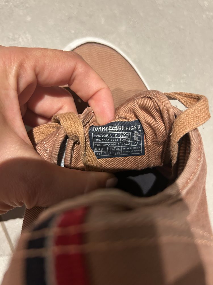 Tenisówki Tommy Hilfiger 41