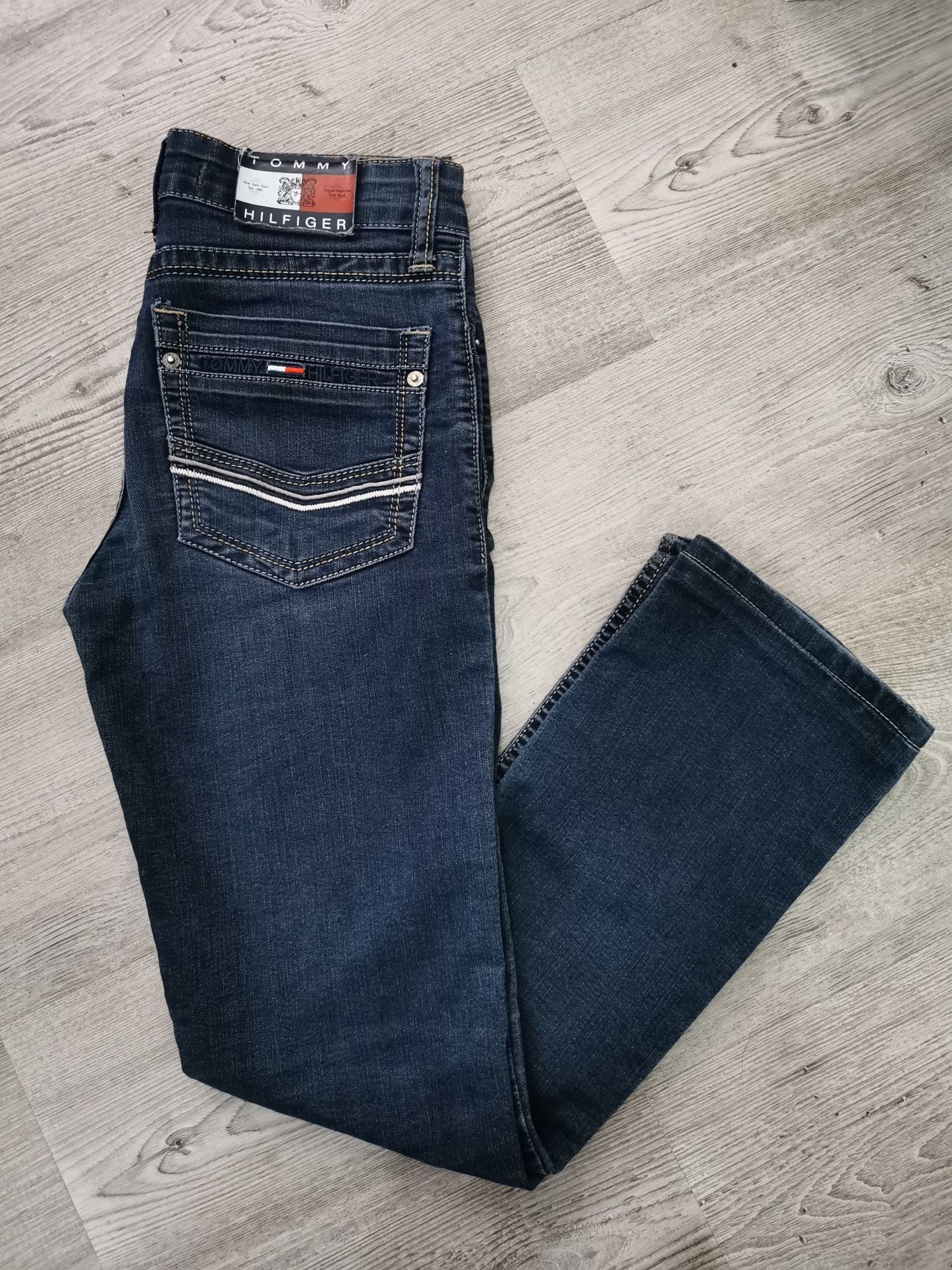 Jeansy tommy hilfiger model 925