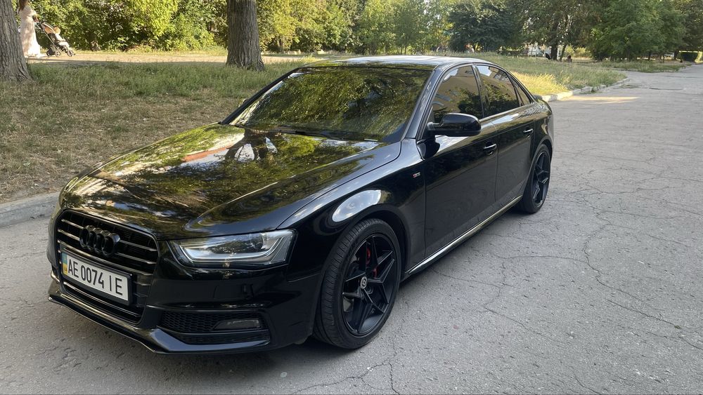 Audi a4 quatro s line
