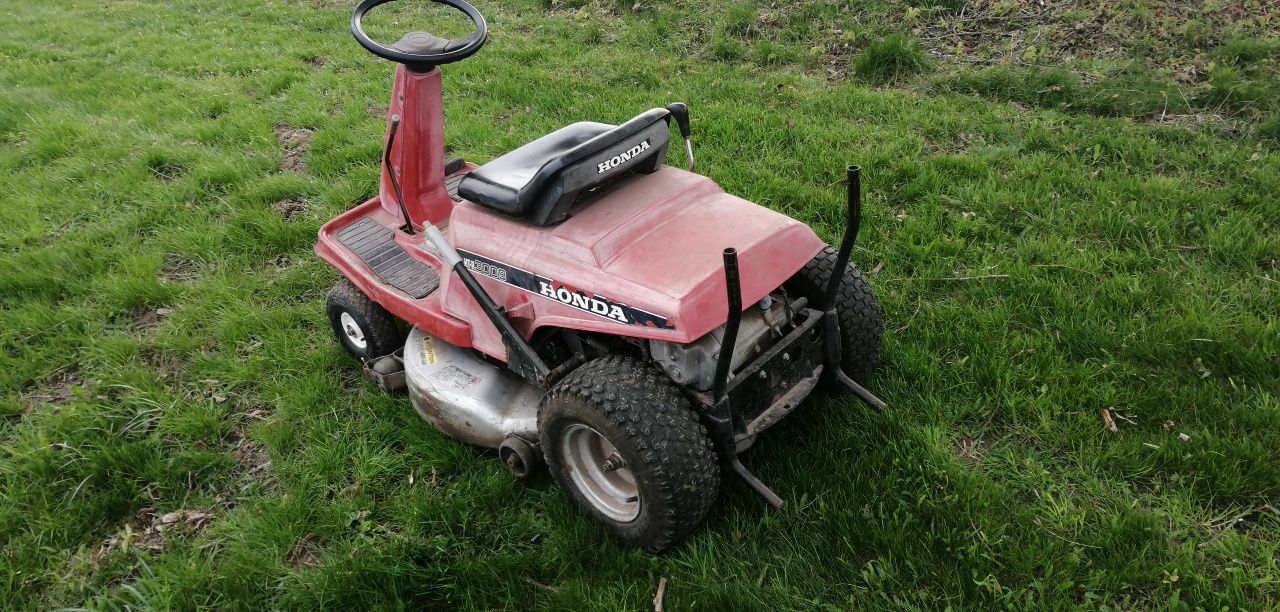 Kosiarka traktorek Honda Htr 3009