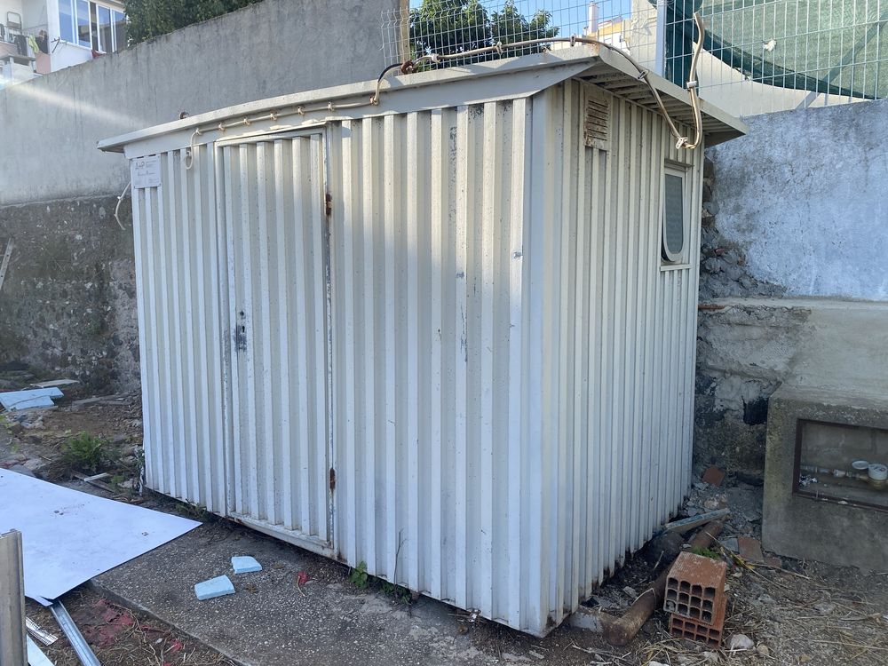 Vendo Contentor 2.40m x 1.90m
