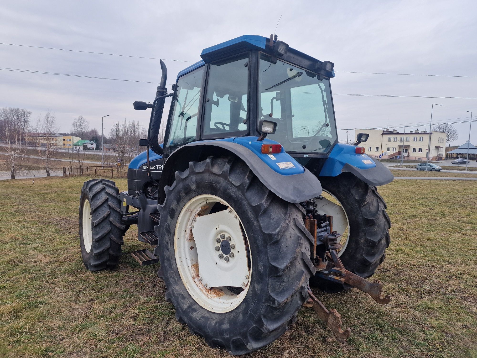 Traktor New Holland TS115