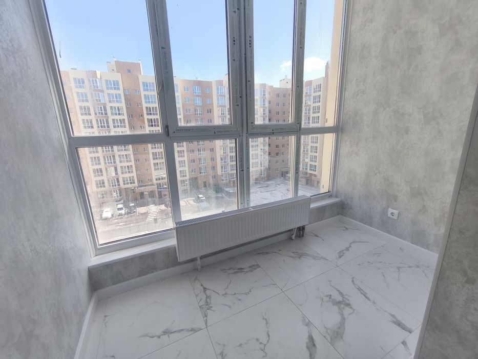 Цена с оформлением! 37 КВ.м. Новый ремонт. Без комисси.