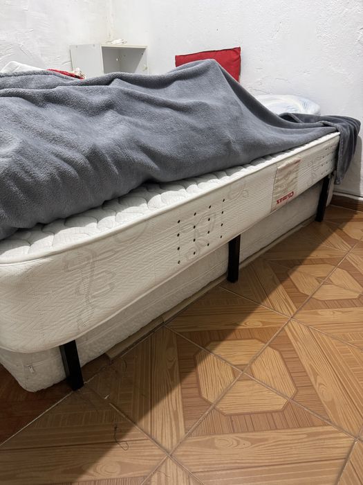 Colchao ortopedico de casal + base em perfeito estado