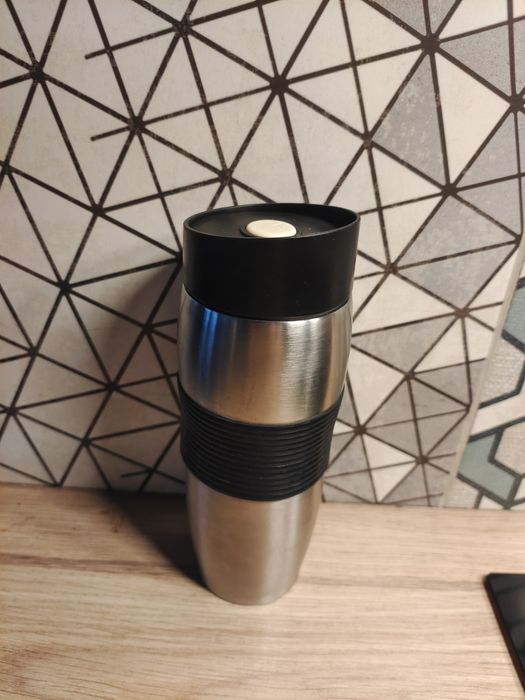 Kubek termiczny używany