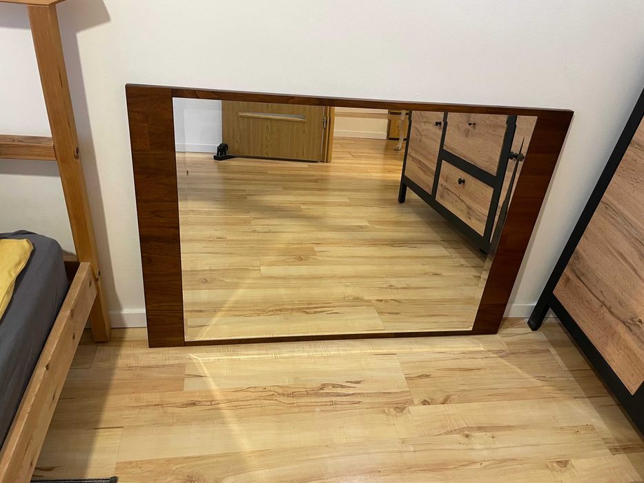 Lustro frezowane w okleinie naturalnej