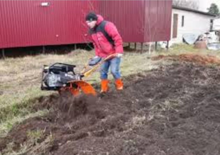 Вспашка земли любой сложности, продаже есть перегной, торф