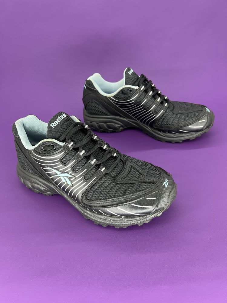 Кросівки 36р.23см. Reebok