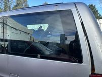 Vidro painel traseiro esquerdo mercedes vito 112 cdi original