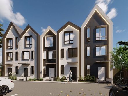 Продаж таунхаусів біля центального озера, вся інфпаструктура.