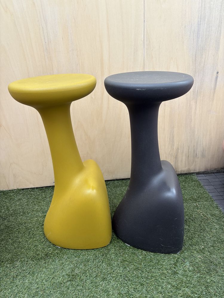 Hoker Armillaria  Stool Euro3plast Odoardo Fioravanti
